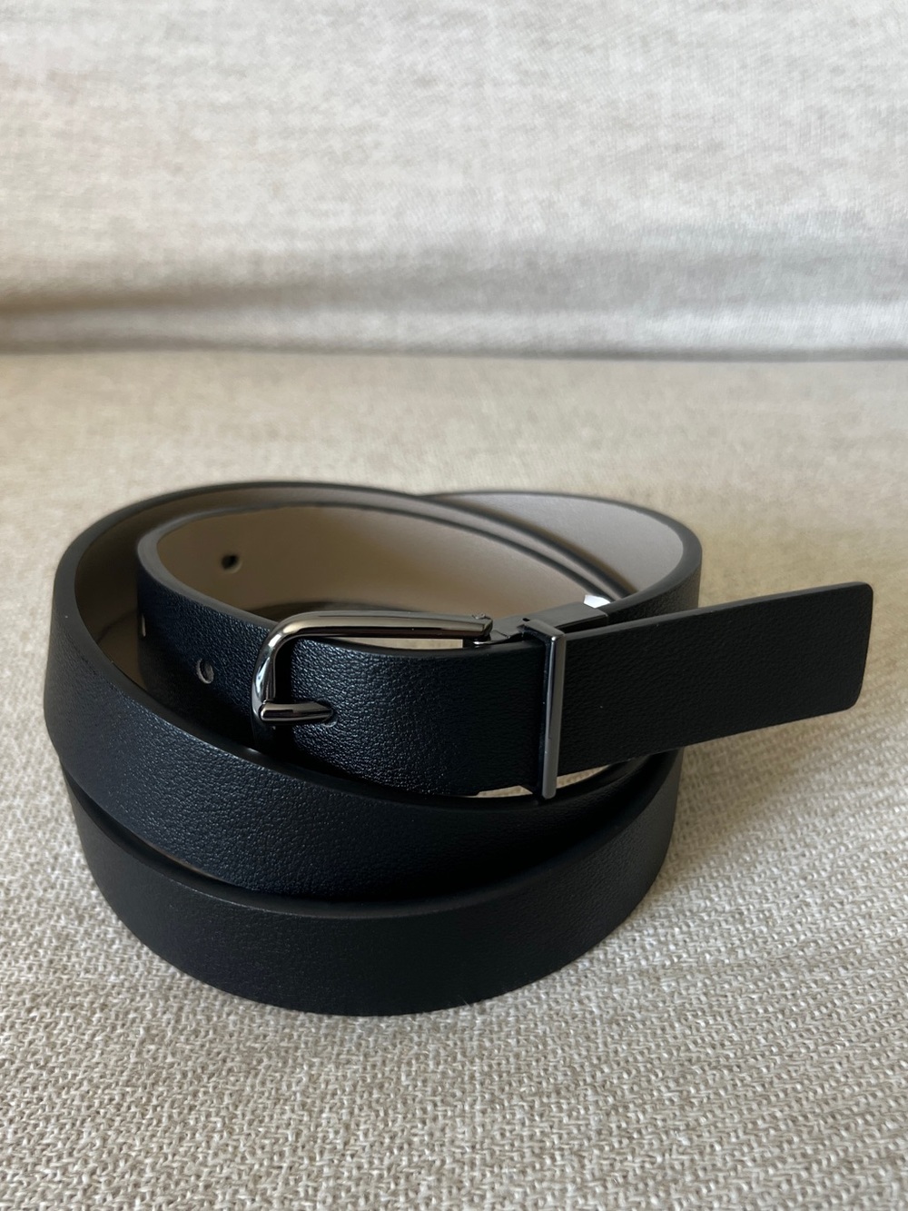 Liz Claiborne Black Gray Reversible Belt Gunmetal Hardware Skinny 1" Belt Women